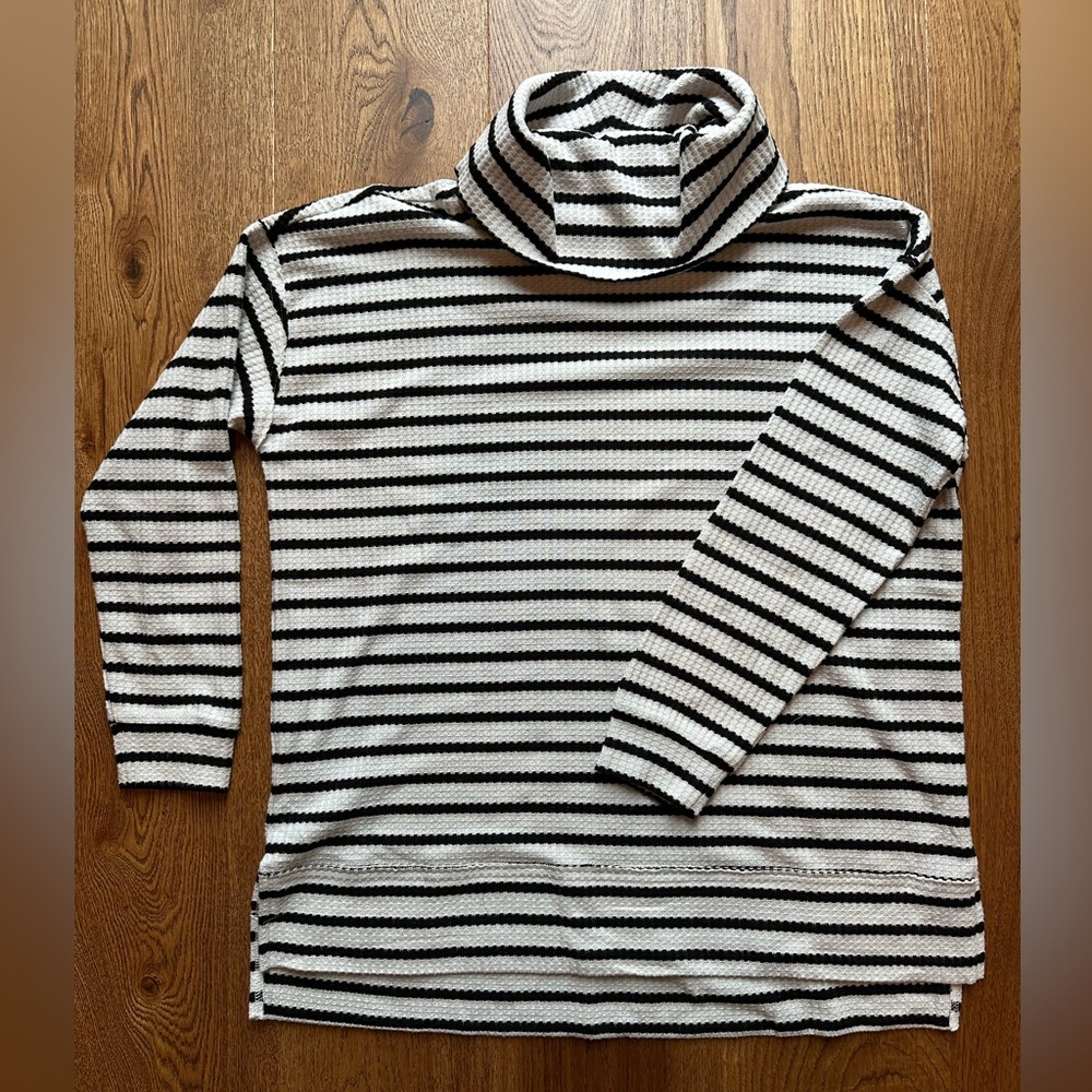 Lou & Grey Striped Waffle Knit Turtleneck Top, Gray, Black, Small